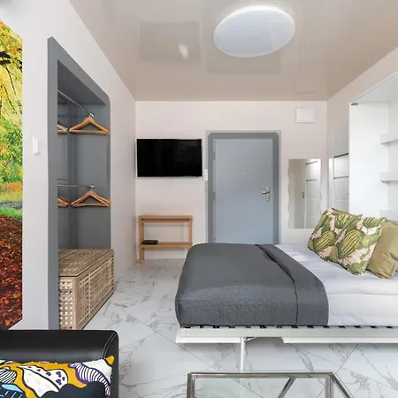 Studio On Dluga Street 650 M To The Market Square By Renters Apartment Poznan